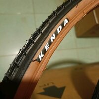 Lốp kenda đen viền vàng size 700x32c