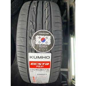 Lốp ô tô Kumho 225/45R17 PS31