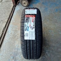 Lốp RoadX 205/65R15 H02