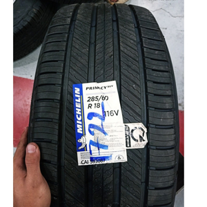 Lốp vỏ xe ô tô Michelin 285/60R18 Primacy SUV