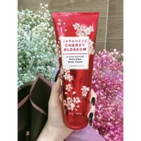 Lotion dưỡng thể JAPANESE CHERRY BLOSSOM Bath and Body Works 226gram