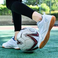 LRCLOVE giày bóng đá đáy phẳng nam và nữ trong nhà futsal người lớn gân bò đế sàn xi măng đào tạo giày - S8068 Đen - 35