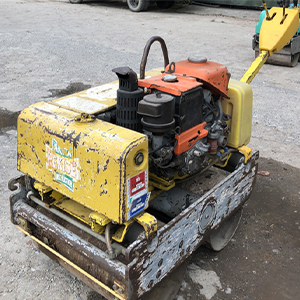 Lu dắt tay Sakai HV60ST