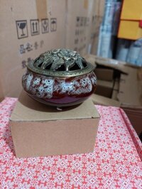 Lư sứ xông trầm men rạn - mẫu mã đa dạng