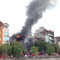 LỬA HIỀN LỬA DỮ – TỰ Ở TA