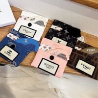 Lược gỗ 5 màu kèm hộp quà và túi đựng bụi