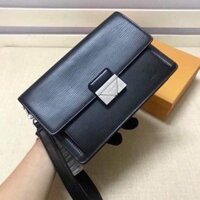 LV Pochette