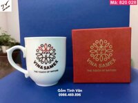 Ly sứ dáng chóp lửa in logo, mã 820028, cao 10 đk 9 cm, dung tích 330ml, hộp đỏ lót lụa vàng, in logo vinasamex, giá báo trên 100 chiếc, cốc sứ quà tặng