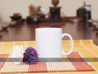 Ly sứ dáng trụ quai C