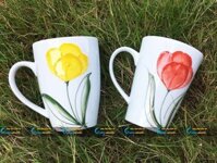 Ly sứ dáng vát quai tim in họa tiết