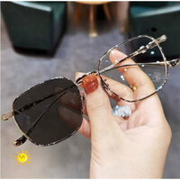 M23-Kính đổi màu đen tự động 2in1 khi ra nắng, đeo ban ngày và ban đêm, thời trang nam nữ. Bảo vệ tia uv.Mắt kính Happy.