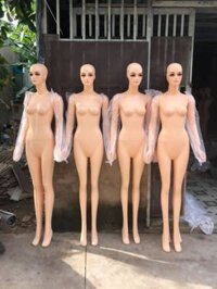 Ma nơ canh nữ toàn thân không tóc da tự nhiên