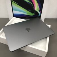 Macbook Pro 15 inch 2019  I7 32GB 512GB SSD