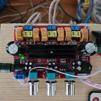 Mạch khuếch đại âm thanh cho hệ thống loa 2.1 công suất tổng 200W 3 đường tín hiệu 50Wx2 vệ tinh + 100W sub siêu trầm