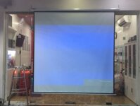 Màn Chiếu Điện Treo Tường Có Remote Apollo - Hàng Nhập Khẩu - 3m05 x 2m29  150 inch  - 1  1