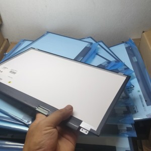 Màn hình Dell Inspiron 3521