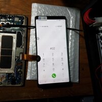 Màn hình liền khung Samsung Note 8 bị lỗi vỡ đốm sọc, hiển thị và cảm ứng còn tốt dùng để test main