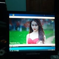 Màn hình máy tính 17 inch vuông