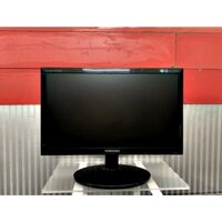 Màn hình máy tính 19 inch cũ sẵn dây cáp theo màn