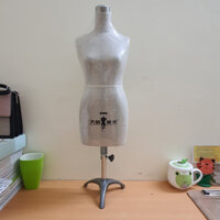 Manocanh thiết kế mini Daiming(Đại Minh) nhập khẩu. Chân V kim loại, thân bọc vải cao cấp