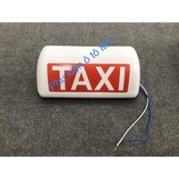 Mào taxi có đèn trắng đỏ