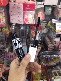 Mascara Mac Panda