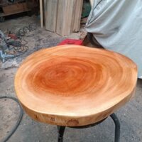 mặt bàn gỗ quán cà phê