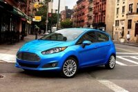 Mặt ca lăng ô tô Ford Fiesta đẹp