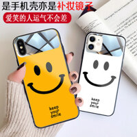 Mặt Cười Đơn Giản Thích Hợp Cho Apple 16 Vỏ Điện Thoại 15promax Gương 8plus Influencer iphone12 / 11 / 13 Trang Điểm 4 Gương xsmax Phim Hoạt Hình 7plus Vỏ Thủy Tinh Little Red Book xr Smile