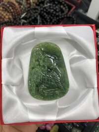 Mặt dây chuyền Kỳ Lân phong thủy đá ngọc băng tảo - Xanh