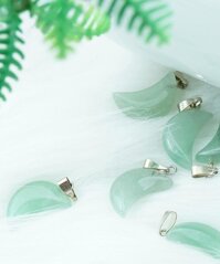 Mặt dây chuyền phong thủy đá thạch anh xanh Aventurine - Mặt trắng