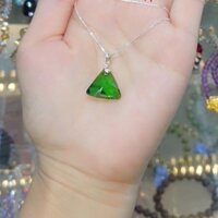 Mặt dây chuyền tam giác pha lê Swarovski