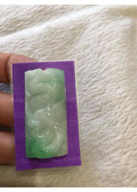 MẶT DÂY CHUYỀN TRẠM RỒNG KIỂU MỚI NAM ĐEO  HÌNH ỐNG DÀI ĐÁ CẨM THẠCH TỰ NHIÊN MÀU TRẮNG XANH NHẸ dài 38,5mm x ngang 18,7mm