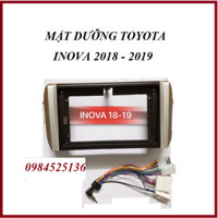 MẶT DƯỠNG LẮP MÀN DVD ANDROID CHO XE TOYOTA INNOVA 2016 – 2018, TẶNG KÈM GIẮC ZIN, MẶT TAPLO LẮP MÀN XE INNOVA 2016-2020
