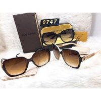 MẮT KÍNH LV HOT (khói, trà, 2 da)