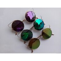 Mắt kính tráng gương độc lạ cho bé