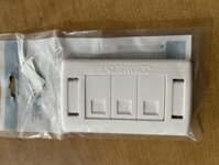 Mặt Nạ ổ cắm mạng âm tường COMMSCOPE/AMP 3 port chính hãng 2-1427030-3