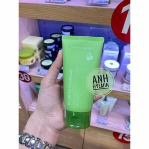 Mặt nạ se khít lỗ chân lông Nature Republic Bamboo Charcoal Mud Pack 150ml