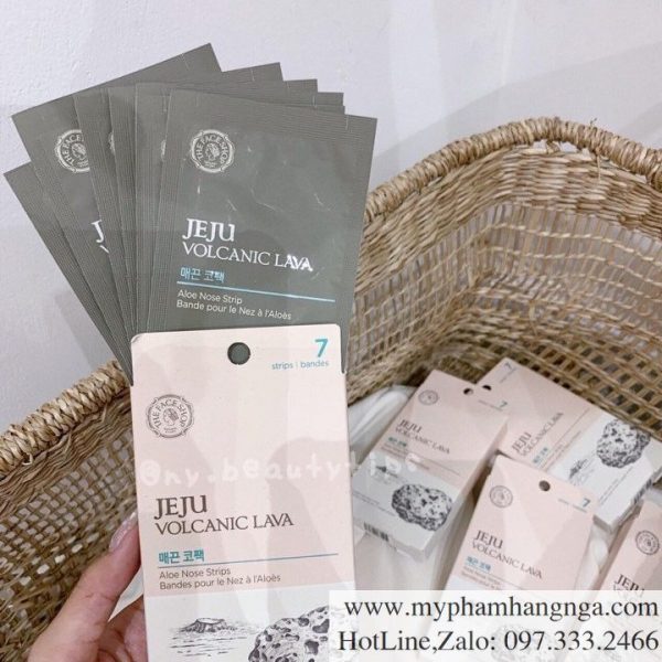 Mặt nạ Volcanic black head aloe nose strip package