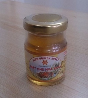Mật ong nhãn Xuân Nguyên - chai 180ml