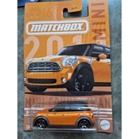 MATCHBOX 2011 MINI COUNTRYMAN MÀU CAM MUI ĐEN