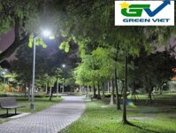 Mẫu đèn đường năng lượng mặt trời cao cấp lắp mua đông sáng DGT02