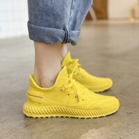 Mẫu giày bata full vàng