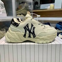 Mẫu giày thể thao MLB