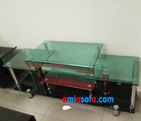 Mẫu kệ tivi kính loại 3 tầng thiết kế đơn giản