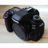 Máy ảnh Canon 80D + lens 18-135mm IS - 24.2mp - Chip DIGIC 6 - Wifi - Mới 98% giá ưu đãi