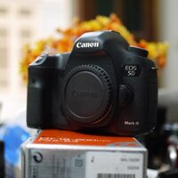 Máy ảnh Canon EOS 5D mark III