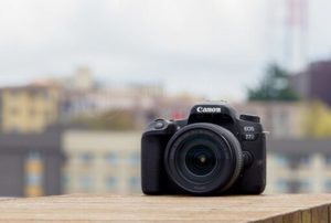 Máy ảnh Canon EOS 77D Body