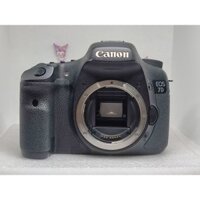 Máy ảnh Canon EOS 7D kèm lens 18-55mm