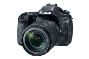 Máy ảnh Canon EOS 80D với Lens Kit EF-S18-55 IS STM